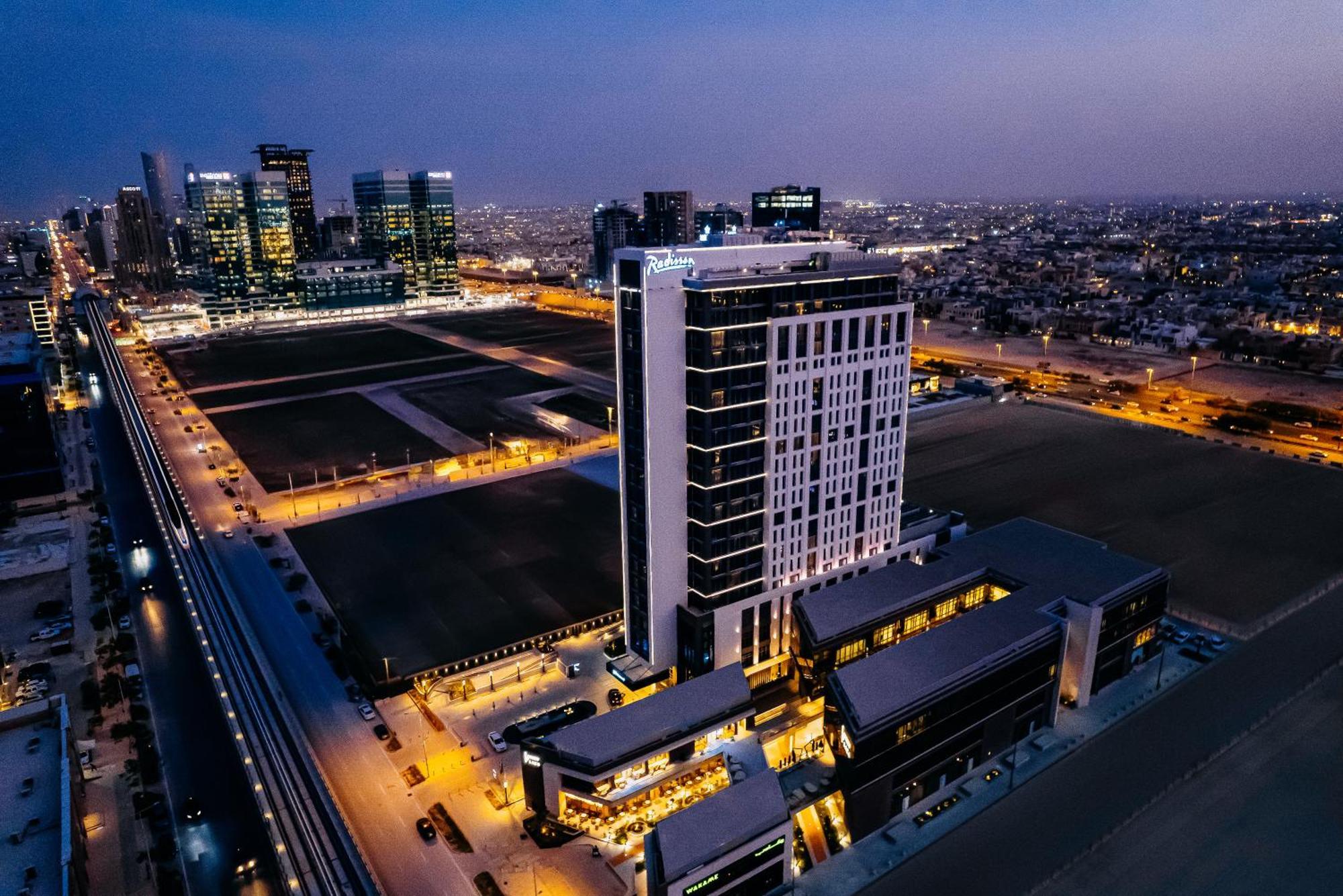 Radisson Hotel & Residence Riyadh Olaya Exterior foto